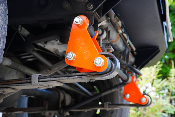 Puzdrá riadiaceho ramena Tesla Model 3 a Model Y: Možné obavy a správy zo skutočného sveta