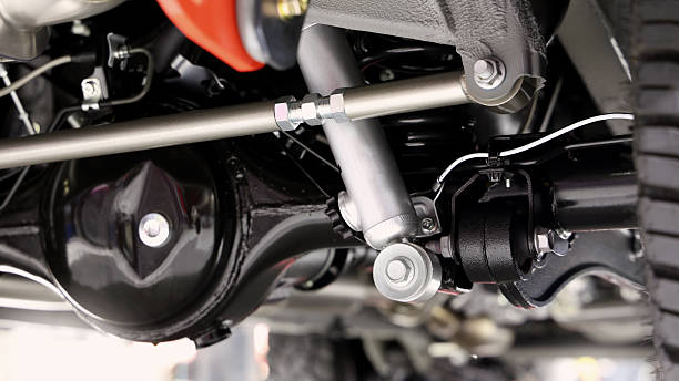 Ako zistím, či je problém s puzdrom ramena nápravy môjho auta?